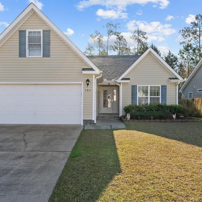 106 Lakeside Green Drive, New Bern, NC 28560 house